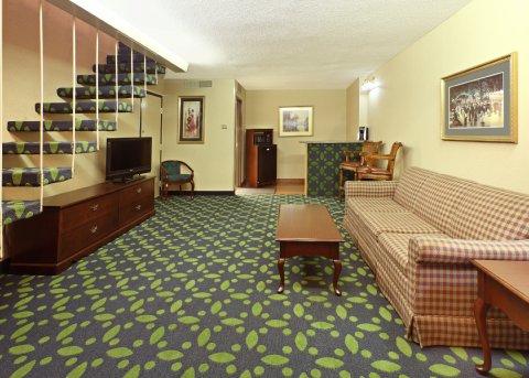 Holiday Inn Джоунсбъроу Екстериор снимка
