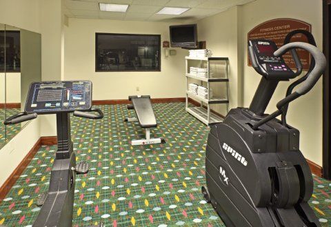 Holiday Inn Джоунсбъроу Съоръжения снимка